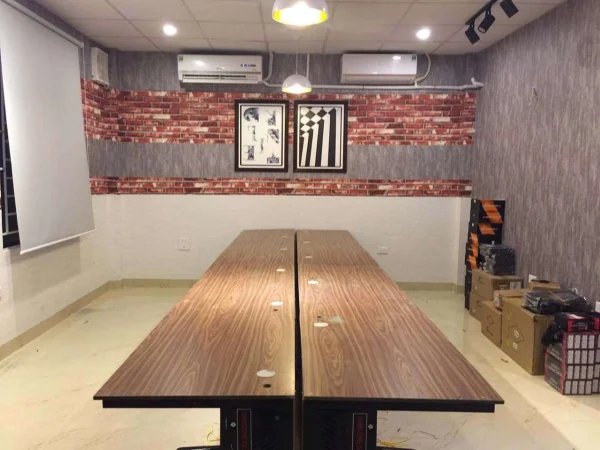 Bàn quán net 1 cấp mặt phẳng khổ rộng – style 2019