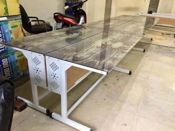 Bàn quán net 1 cấp mặt phẳng khổ rộng – style 2019